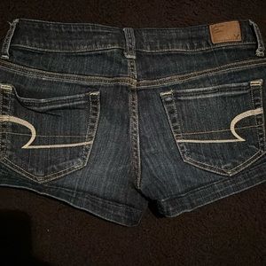American Eagle women’s shorts
